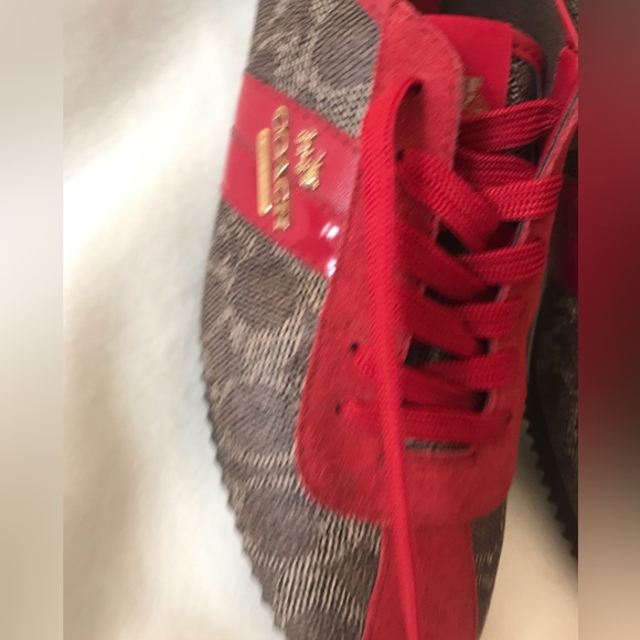 Coach red and brown sneakers - Picture 6 of 13